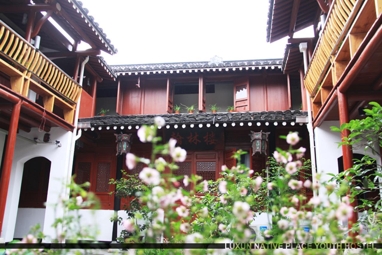 Shaoxing Laotaimen Luxun Native Place Youth Hostel Exterior photo